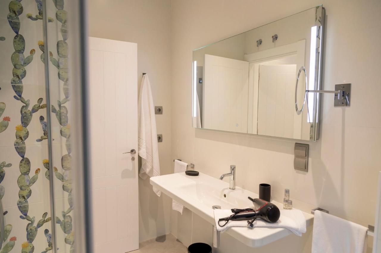 La Playa Suites سوانثيس المظهر الخارجي الصورة