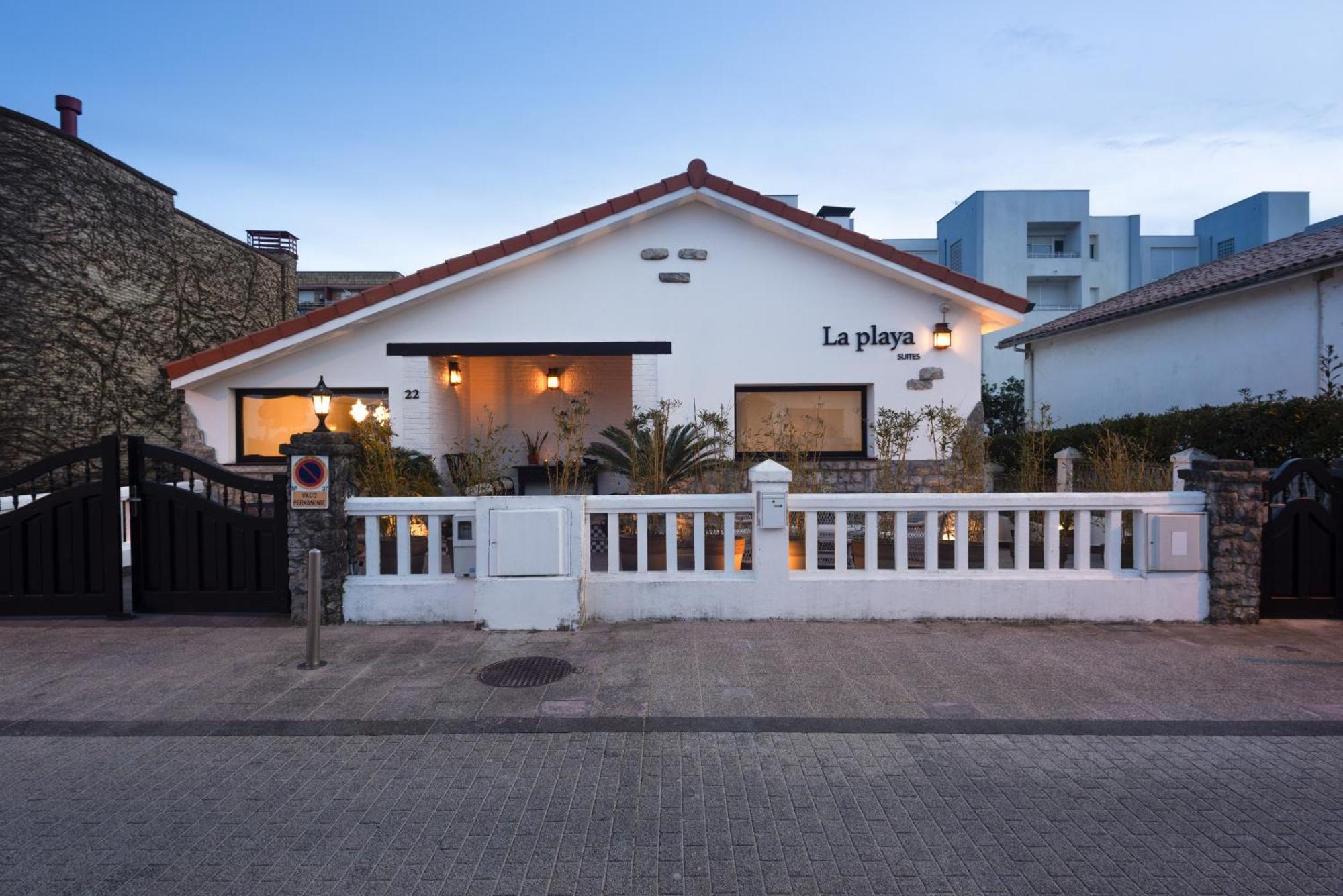 La Playa Suites سوانثيس المظهر الخارجي الصورة